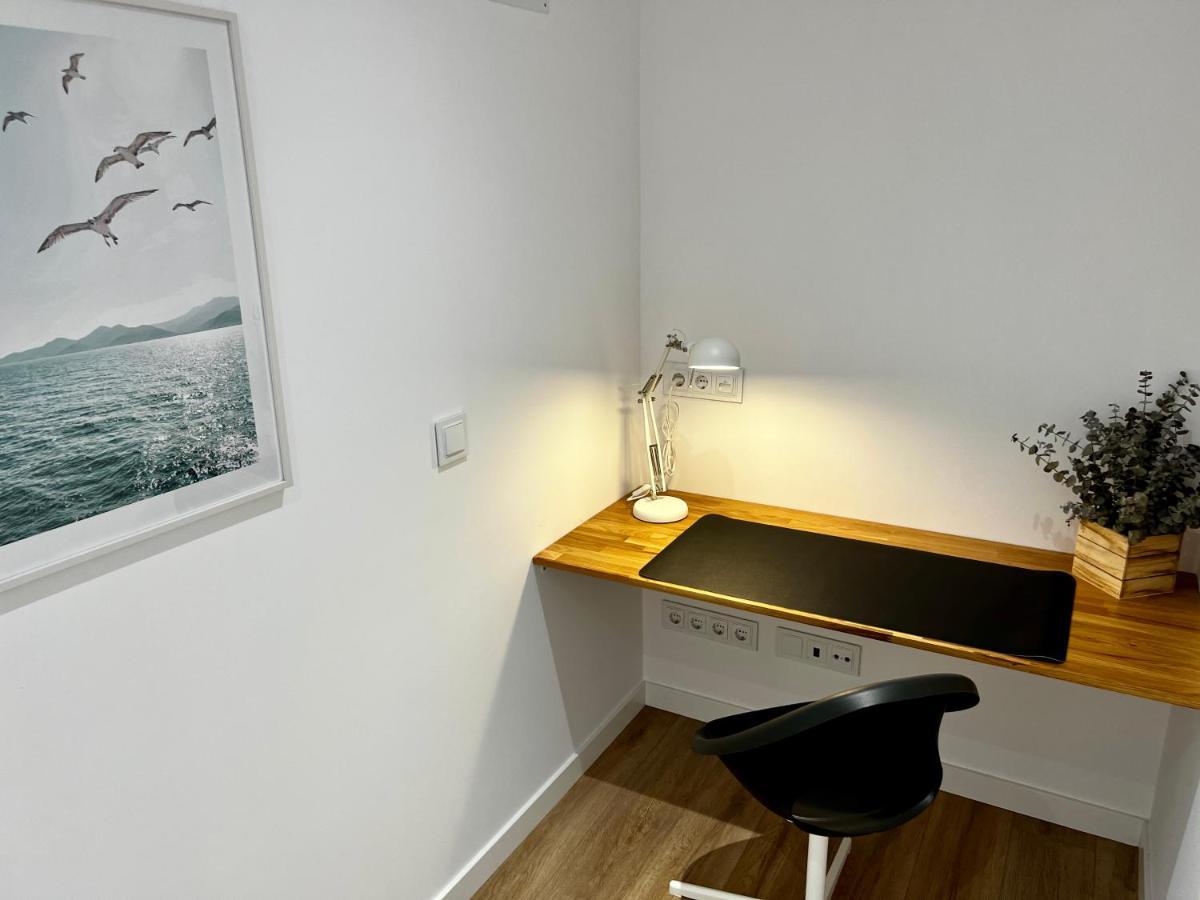 Fernandez Vega 3 Apartment Понтеареас Екстериор снимка